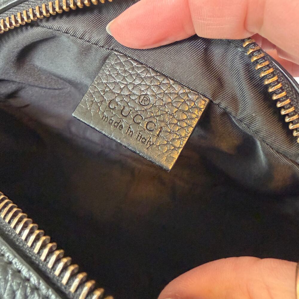 Gucci Small Soho Flap Crossbody in Black Pebbled Calf Leather — EUC + COA - Picture 4 of 11